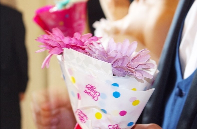 お花の代わりに飴を束ねるキャンディブーケの作り方marry マリー