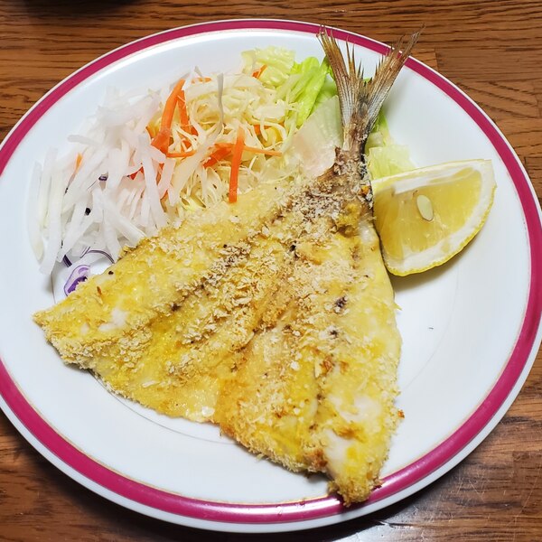 アジのパン粉焼き香草バターソース