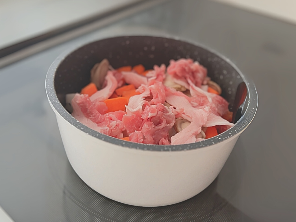 ボリューム豚汁