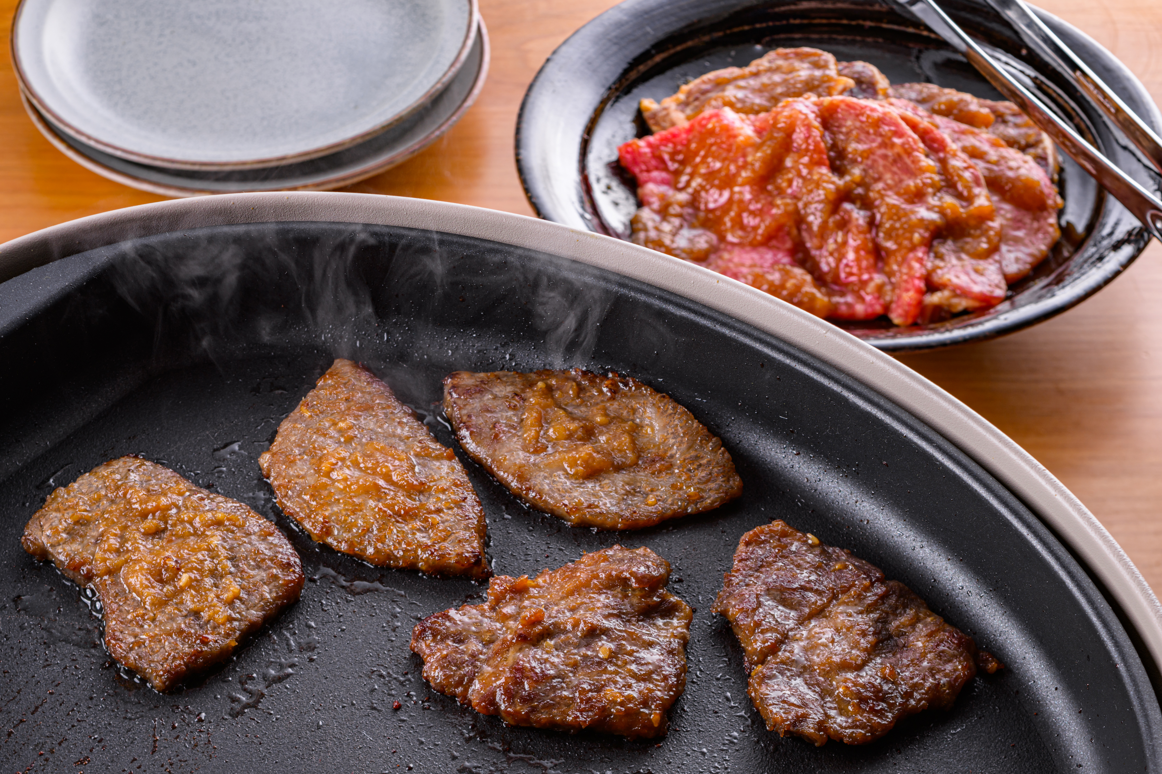 但馬牛肉 特製たれ漬け 焼肉 1kg 焼肉用但馬牛肉を特製たれで漬け込みました！ 焼き肉用 牛肉 赤身 肉 国産牛肉 焼くだけ 簡単調理 ブランド牛グルメ 贅沢返礼品 上質な味わい お取り寄せ 冷凍 02-39 送料無料