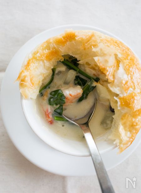 きのこたっぷりポットパイ