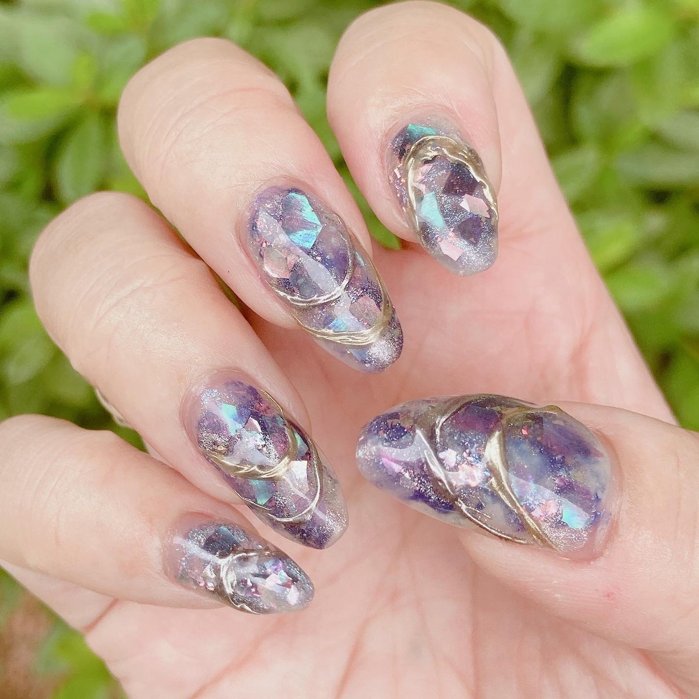 ピンクネイルピンクやベージュのセルフネイルが人気！白やゴールドとの組み合わせやグラデーションネイルなど