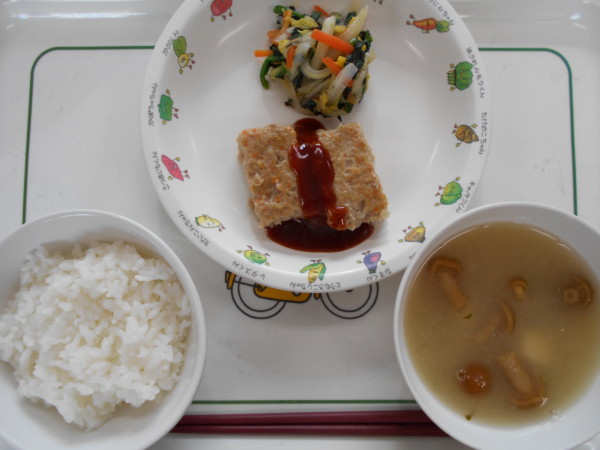 れんこんハンバーグ – 秋田市かわしり保育園