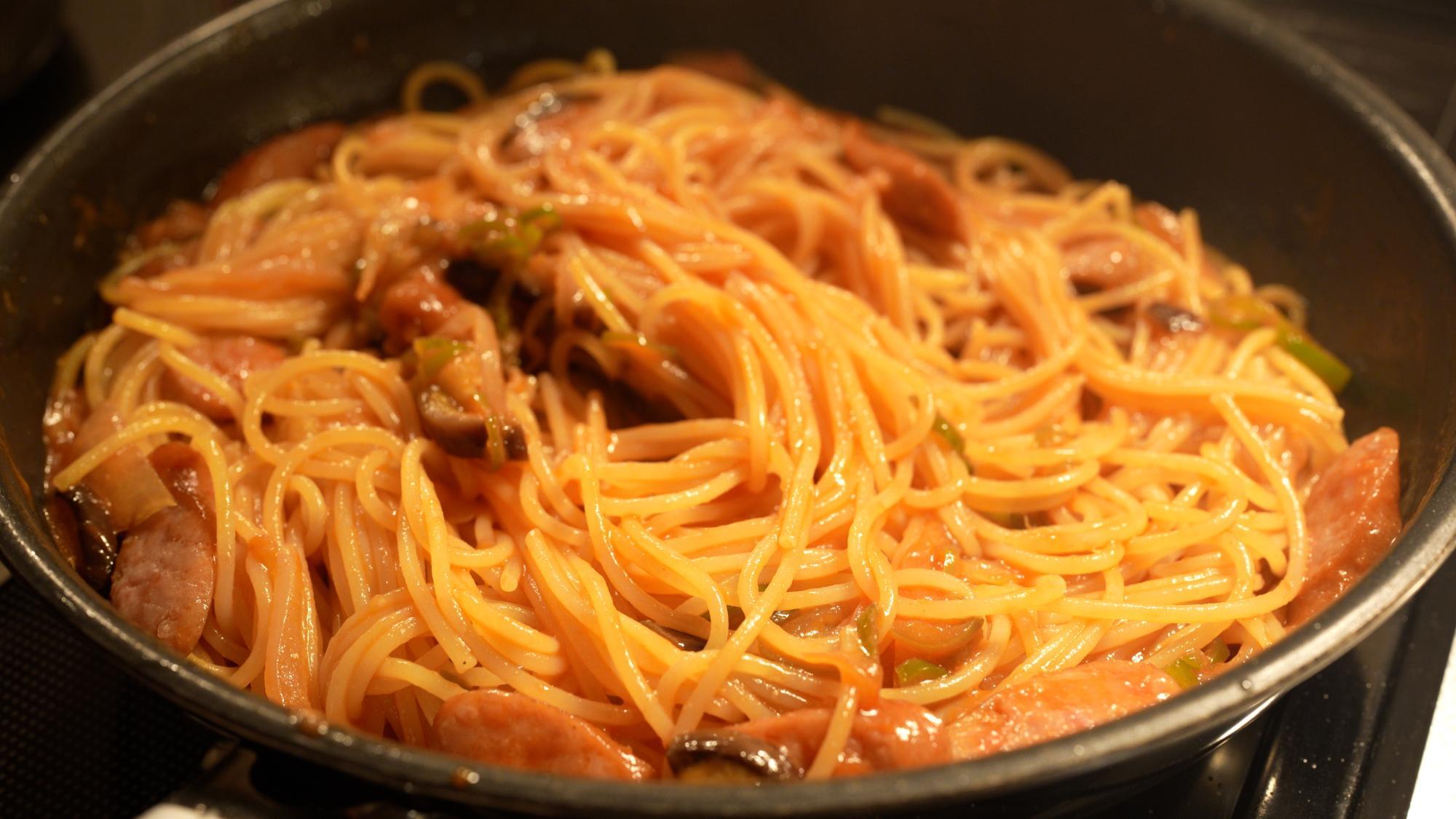 茄子とウインナーのソースケチャップパスタのレシピ - 生かし屋さん