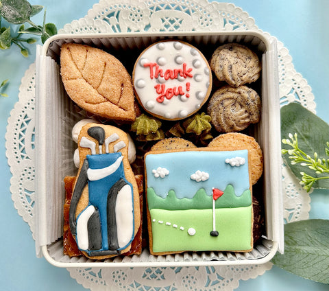 旦那様のお誕生日に愛車ベンツのゲレンデ＆ゴルフをアイシングクッキーにしてお祝い♡Petit Plume プチプルーム アイシングクッキー教室江東区東雲 豊洲 有明