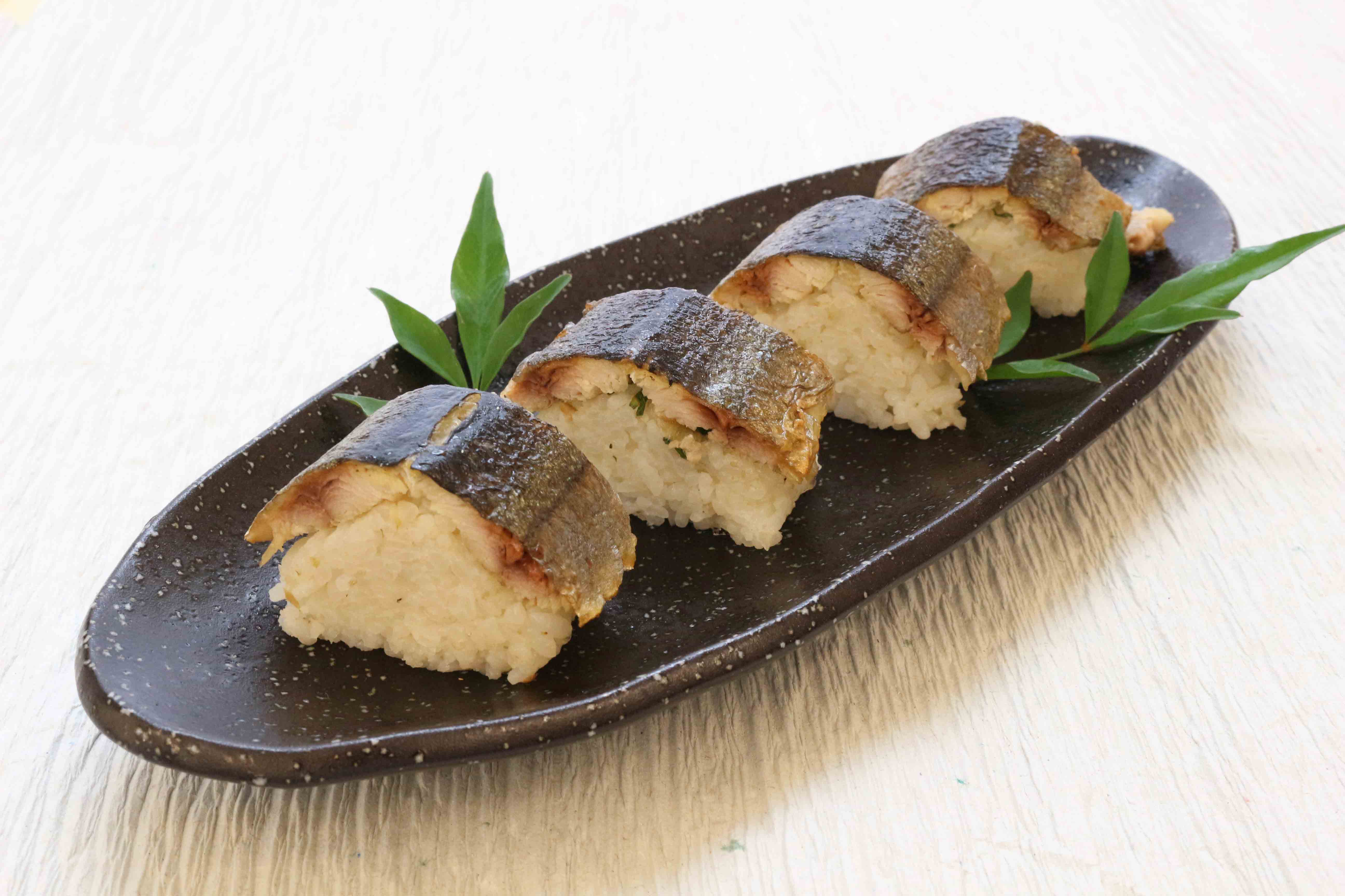 炙りサンマ 握り寿司外国人への料理紹介サイトOksfood