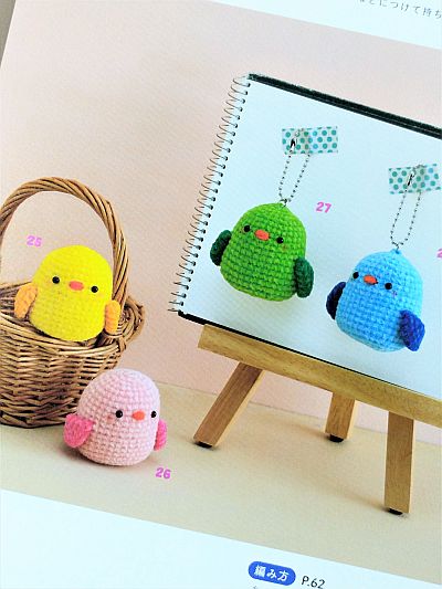 女の子とウサギのあみぐるみ人形 ハンドメイド パステルカラーが可愛い！仲良しうさぎのあみぐるみの