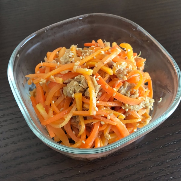 お弁当の彩りに♪飾り切り人参の麺つゆ味