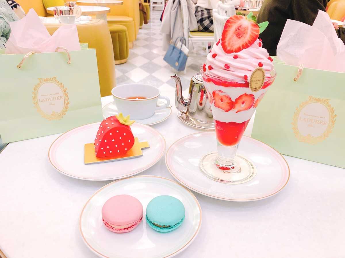 写真 :閉店 ラデュレ 青山店 - 表参道 マカロン食べログ