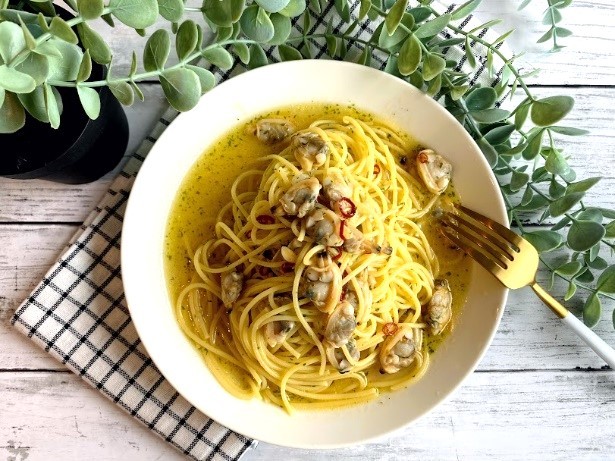 セブンの冷凍パスタ『ボンゴレビアンコ』は夜食に選びやすいあさりの旨みメニューmitok ミトク