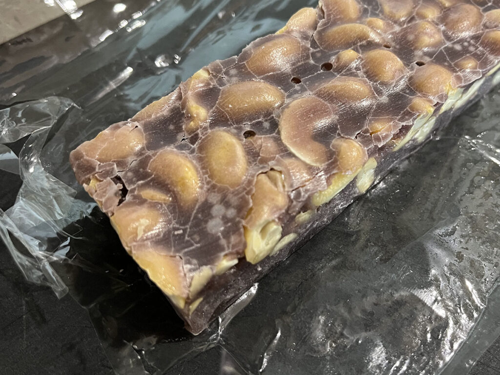 カシューナッツ羊羹 – 小城羊羹初祖 村岡総本舗 公式サイト