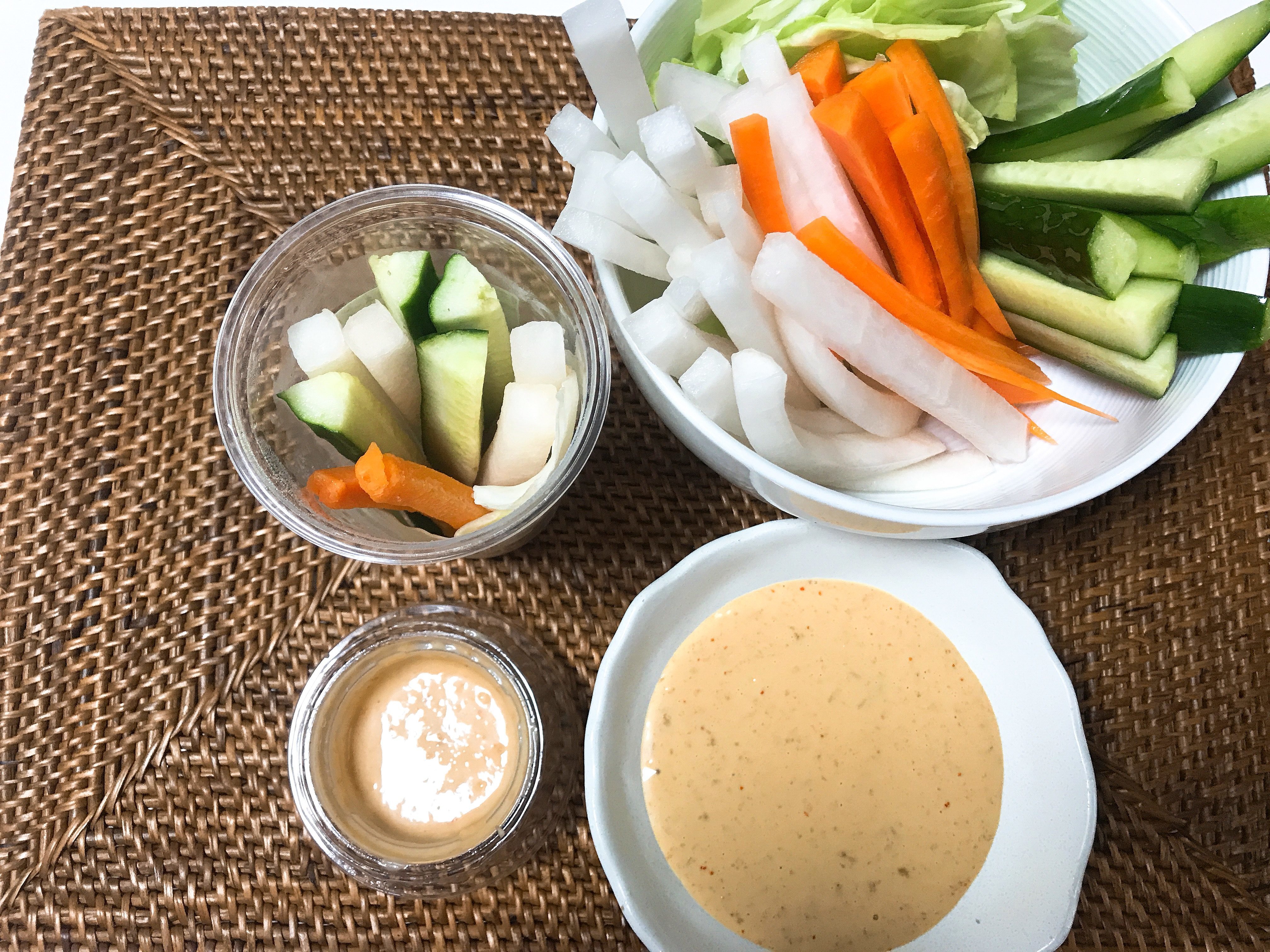 ファミマの野菜スティックで夜食を楽しもう