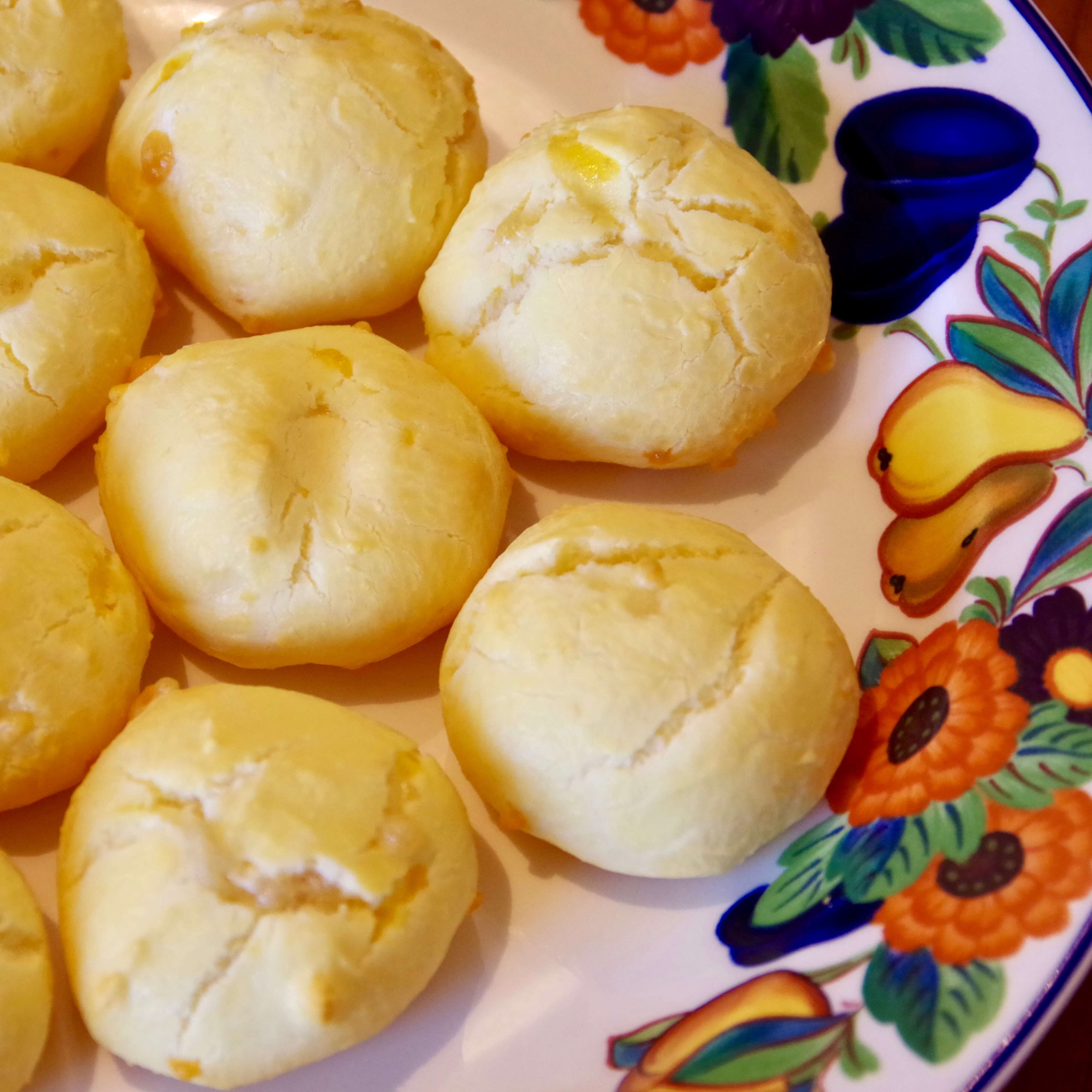 キャッサバ粉１００％パン に挑戦！ガーナで花を咲かせましょう