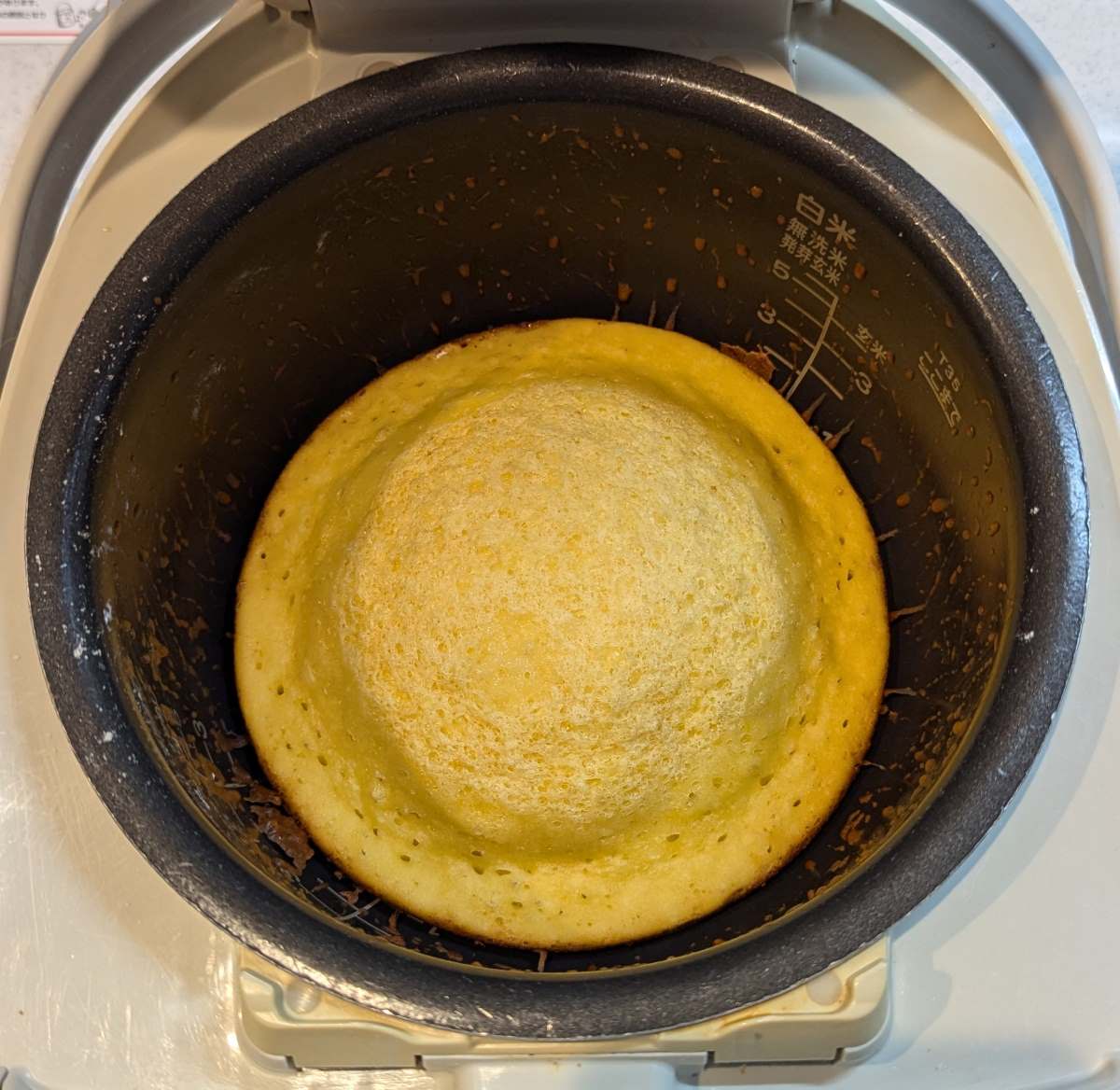 炊飯器で作る米粉カステラ！ふわふわな食感がたまらない