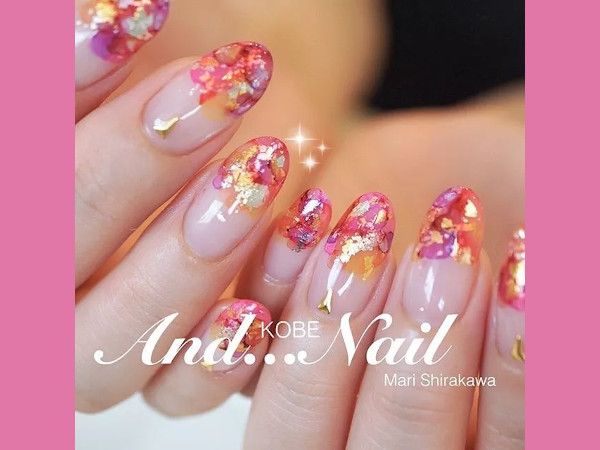 2024-25年最新版 冬の派手可愛ネイルデザイン19選！おすすめデザインとハンドケアアイテムを紹介