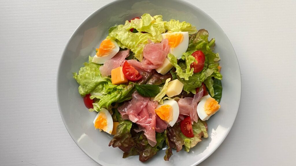 生ハムの盛り付け方を、 リールに投稿しましたー😋prosciuttoarrengelorenzooliveoil生ハム盛り付け盛り付け上手になりたいフロマージュブラン