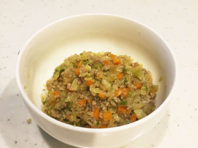 離乳食完了期 キャベツと鶏ひき肉の焼きメンチ離乳食・離乳食レシピ 管理栄養士監修 ベビーカレンダ