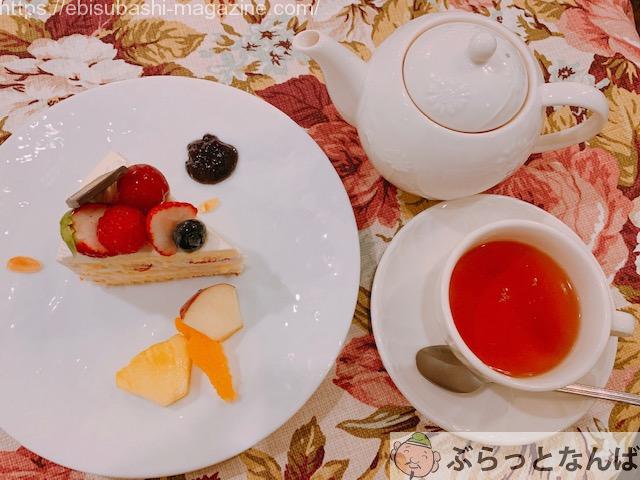 デザートロゴテンプレートでデザインを無料で作成Canva