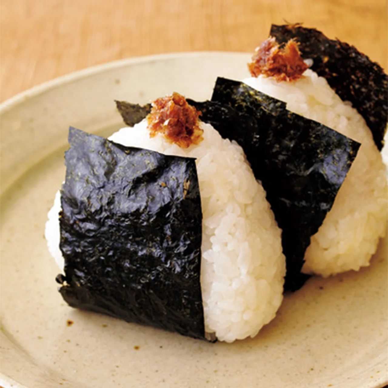 こう見えて超簡単♡ピクニックに映える おしゃれおにぎり の作り方 – lamireラミレ