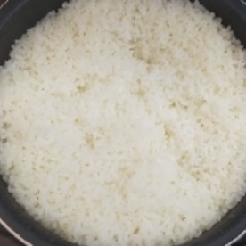 炊飯器に氷を入れるのがカギ？ 美味しいご飯の炊き方