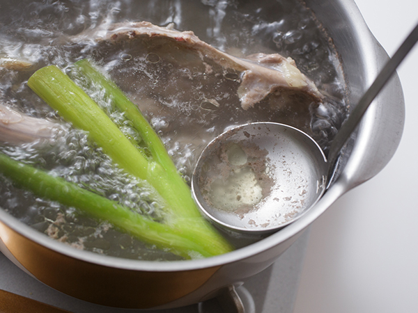 鶏ガラの下処理 by ☆メタボのレシピ☆クックパッド簡単おいしいみんなのレシピが392万品