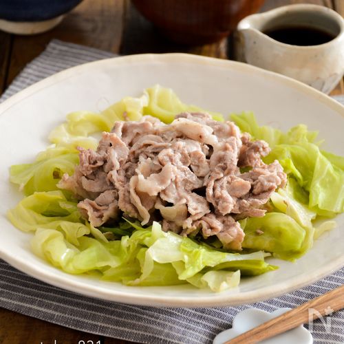 キャベツと豚肉の重ね蒸し