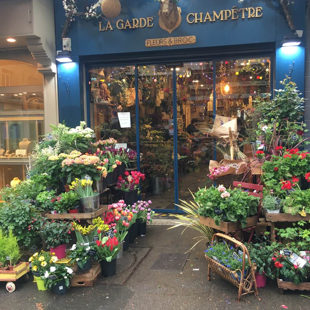 フランス暮らしパンとお花とコーヒーと北マレ地区をお散歩しながらパリのお花屋さんへBoulangerie Café FleuristeParis vlog