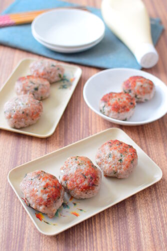 甘辛ダレが食欲そそる♪『大葉入り！豚つくね♡』