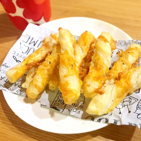 主材料２つ！サクサクひとくちチーズパイ