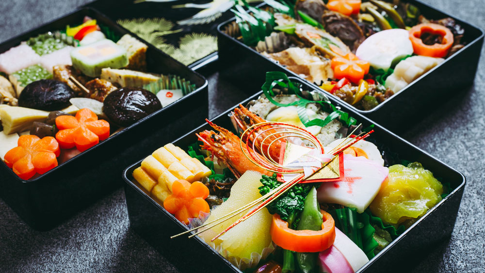 ☆美しい詰め方も楽しめる☆＜日本橋OIKAWA＞監修 宴 三段重 受注締め切り日：2025 12 17ANAショッピング A-style