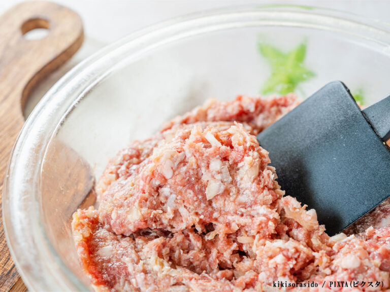 煮込みハンバーグ 我が家一番人気おかず♡小さめ簡単Ver