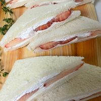 マスカルポーネのレーズンクリームサンド