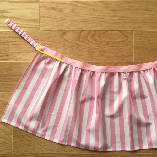 型紙あり！ おうちカフェにもおすすめ！簡単シンプルな男女兼用ギャルソンエプロンの作り方 手作り- 縫いナビ 生地のマルイシ