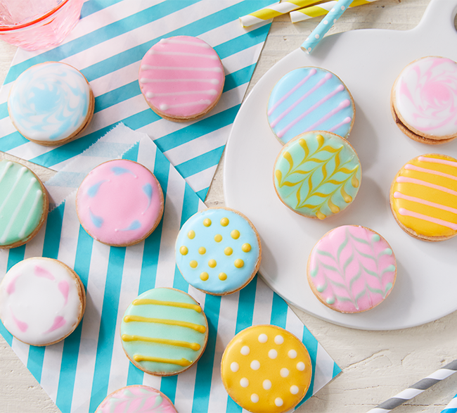 にじたうん アイシングクッキーの作り方, 作り方を聞かれることが多くなって来たので、新しく動画撮りました！,こちらの動画では、初めてでも挑戦しやすいように“作りやすい方法”を紹介しています。ちなみに私は普段下書きなしの一発描きです！,にじさんじにじたうんアイシングクッキー , この動画はBlackmagic Design のBMPCC6K Proで撮影しました, taken