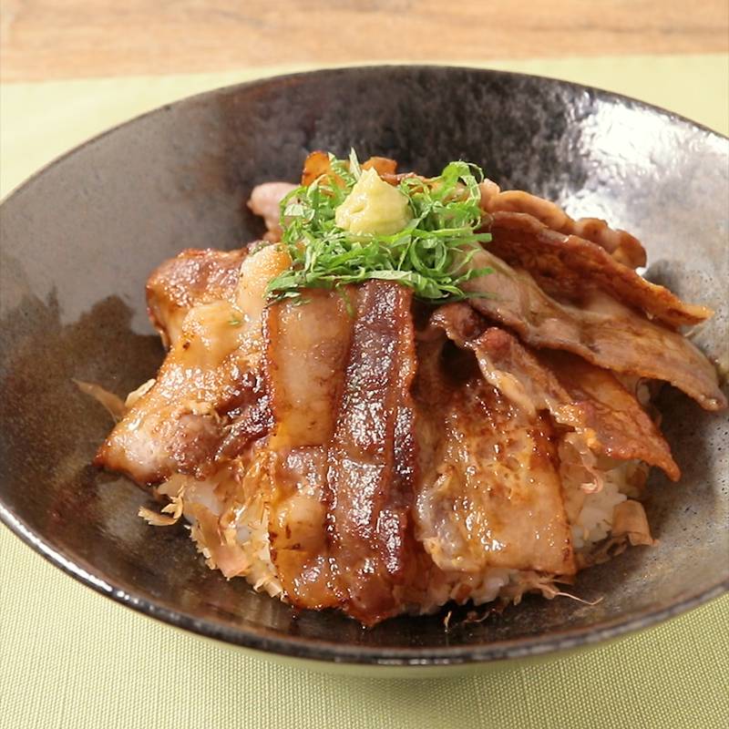 旨味醤油の濃厚ウニ丼