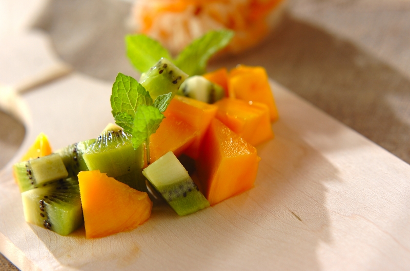 おもてなし フルーツカット 盛り付け おもてなしの１皿にどうぞ