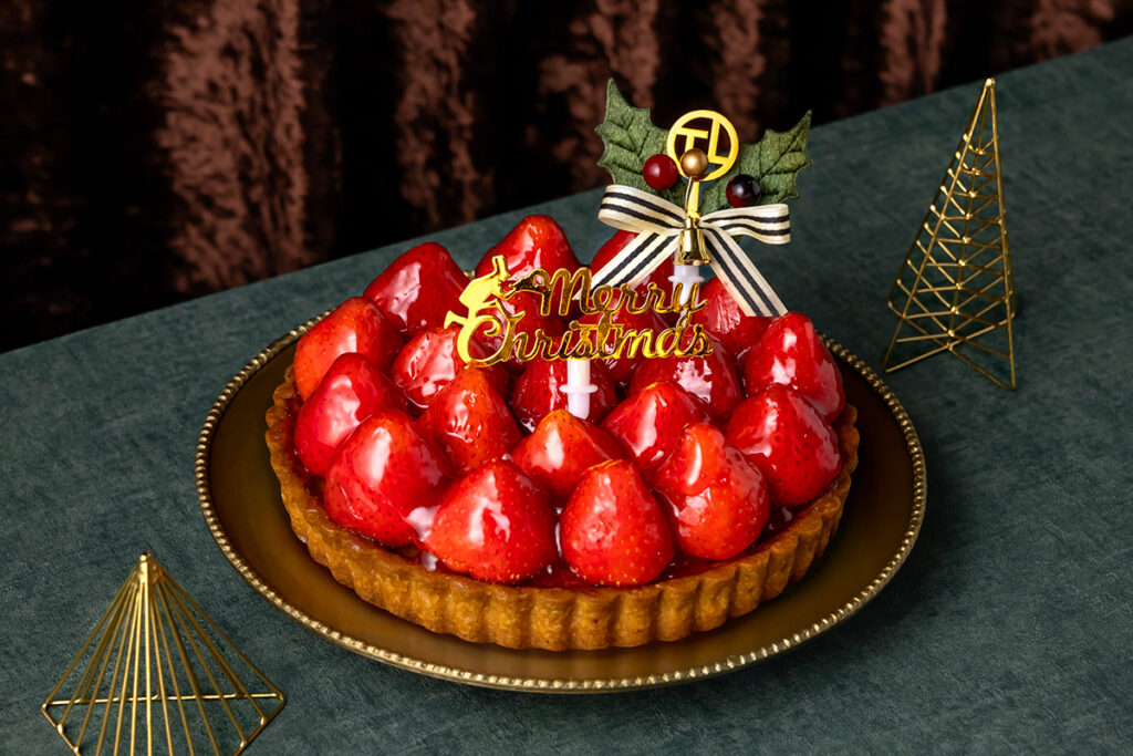 クリスマスリース風フルーツタルトスイーツレシピ