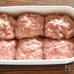 ハンバーグの作り置きの日持ち。生・焼きは冷蔵・冷凍で何日？ - Fily