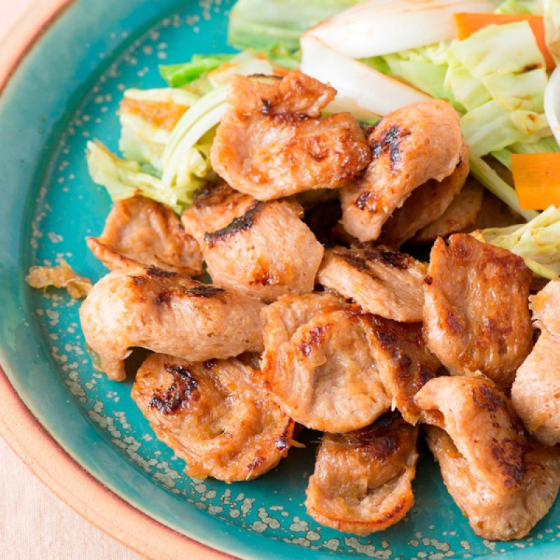 こんなに食べても低カロリー♪ 大豆ミートとれんこんの生姜醤油炒め