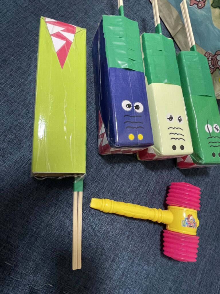 動画 牛乳パックでパクパク開く ワニワニ人形保育士の転職・採用は 保育士バンク！