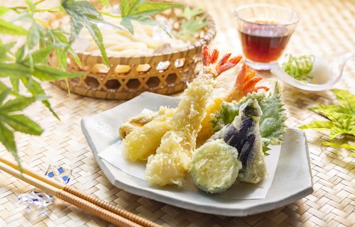 天ぷらの献立 副菜：大根の甘酢あえ、汁物：ごろごろ鶏肉入り☆キャベツとブロッコリーのみそ汁 献立・メニュー 味の素パーク たべる楽しさを、もっと