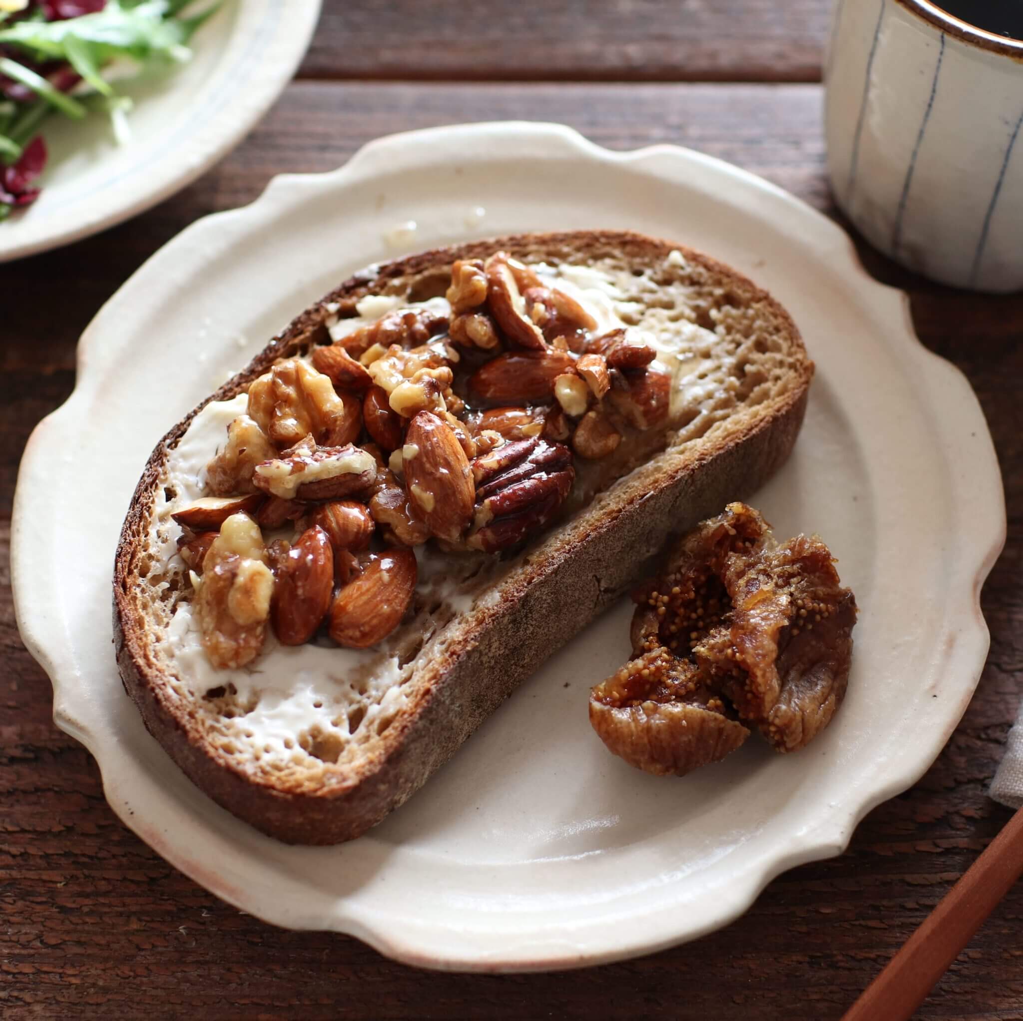 チョコナッツパウンドPATISSERIE Aile