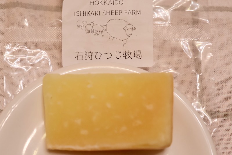 ペコリーノ・ロマーノ DOP 無添加 グラスフェッド 羊乳 薄切りシェーブチーズ濃厚旨味・サラダ用・粉チーズ代替Shaved P AmazonDELICEMED削りたて ペコリーノ ロマーノ DOP 羊乳 粉チーズ グラスフェッド 無添加 チーズ パスタ・グラタン・リゾットに