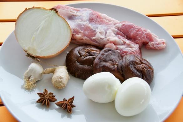 薄切り肉で煮込まないルーローハン