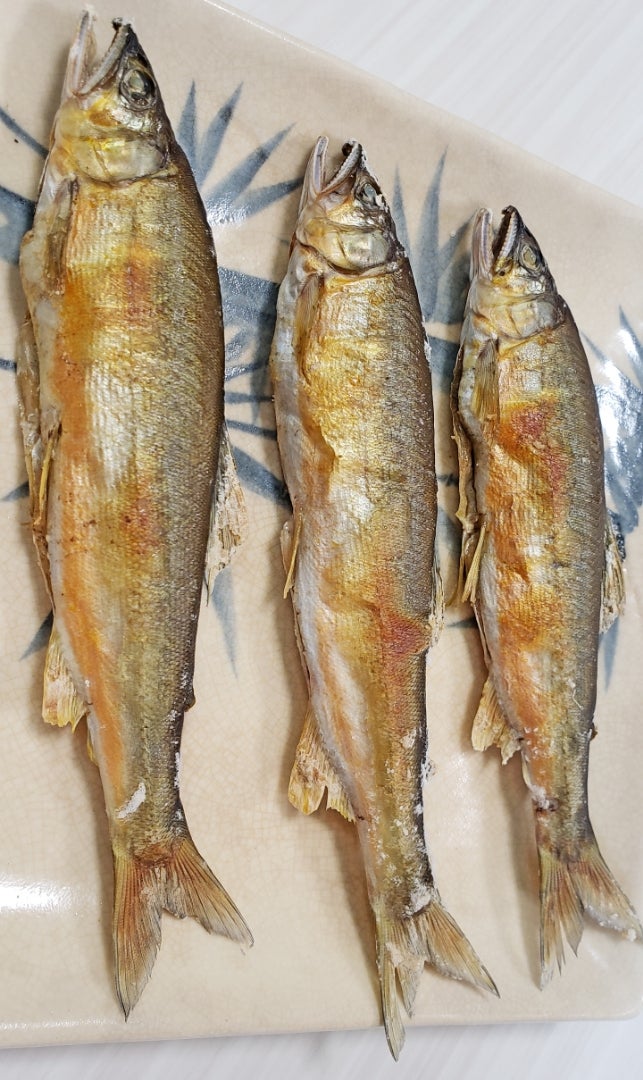 ふわっと脂の乗った 椹野川の「鮎の塩焼き」のお取り寄せ・実食レポート旅する久世福e商店