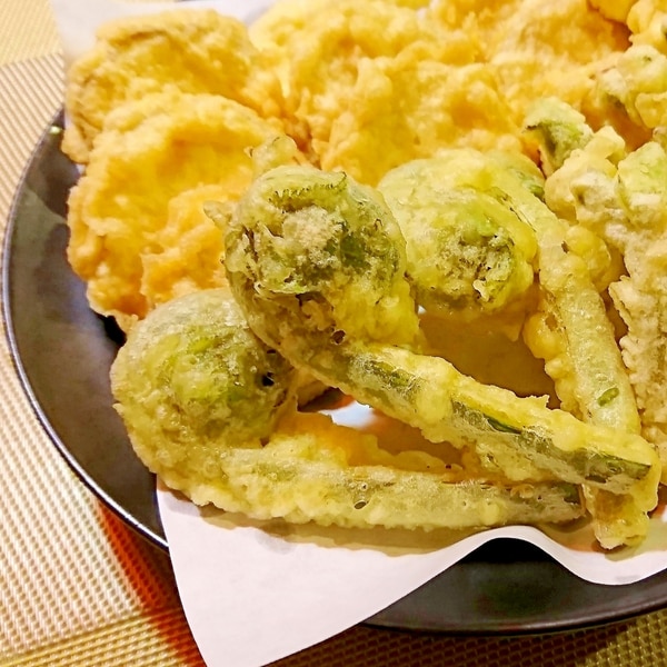 こごみ の天ぷらの作り方を紹介！気になる味やカロリーは？食・料理オリーブオイルをひとまわし