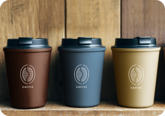 SIzlaho 使い捨て紙コップ 厚手断熱 段ボールカップ ホットミルクティーカップ テイクアウトカップ 3重断熱紙コップ 蓋付きAmazon蓋付き紙コップ 耐熱 コーヒーカップ 使い捨て 断熱クラフト二重カップ お茶カップ 50個入 紙コップ 8 10 12 16 22オンス 厚紙