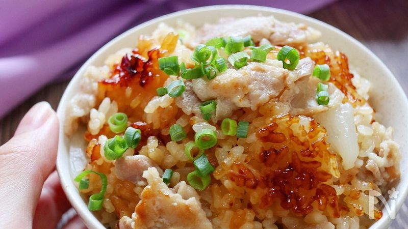 豚肉とたっぷり小松菜の甘辛炊き込みごはん