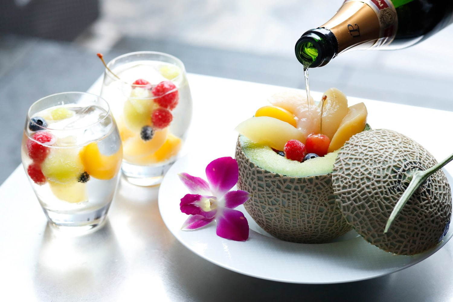 華やかな時間を彩る主役！シャンパンカクテルの世界をご紹介！ - TYC Wine Club