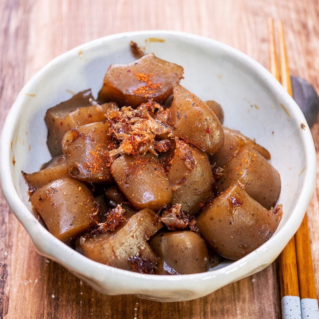 こんにゃくの日」にお弁当にもおすすめな作り置き！こんにゃくとちくわの炒め煮 : ローマのおいしい生活in東京 Powered by ライブドアブログ